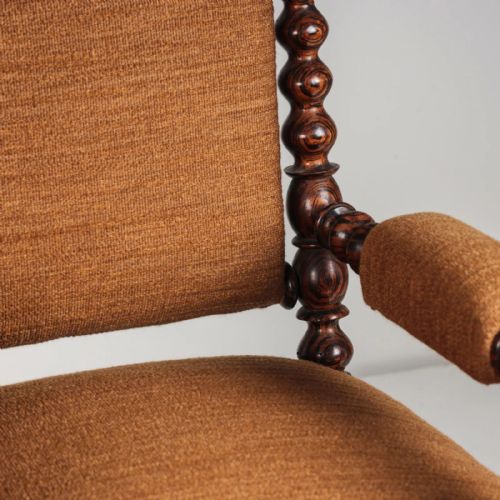 A PAIR OF 19TH CENTURY FAUX ROSEWOOD ARMCHAIRS - ADDITIONAL PHOTO 5