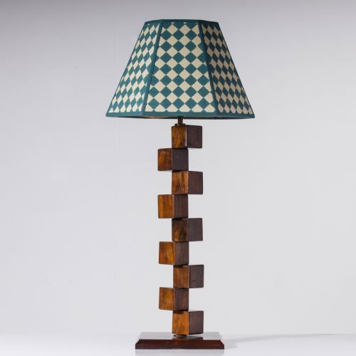 A 20TH CENTURY GEOMETRIC LAMP - ADDITIONAL PHOTO 1