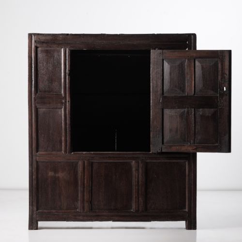 A 17TH CENTURY OAK CUPBOARD - ADDITIONAL PHOTO 7