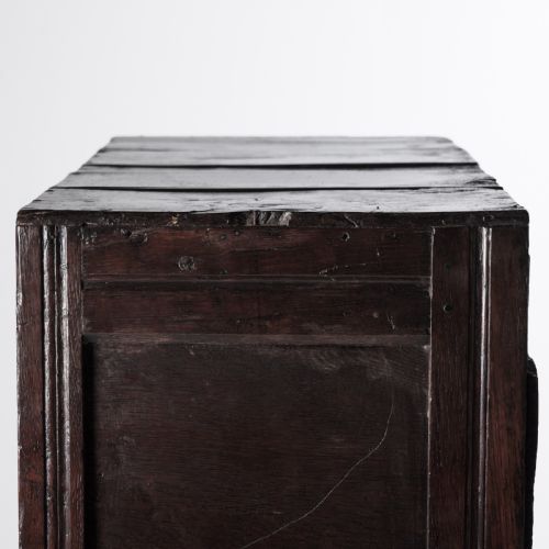 A 17TH CENTURY OAK CUPBOARD - ADDITIONAL PHOTO 18
