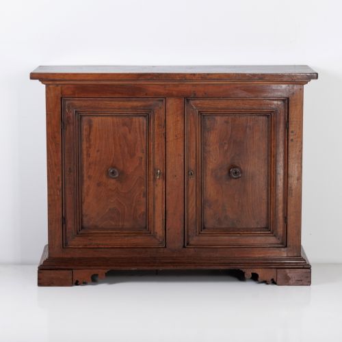 A 19TH CENTURY TUSCAN WALNUT CUPBOARD - ADDITIONAL PHOTO 15