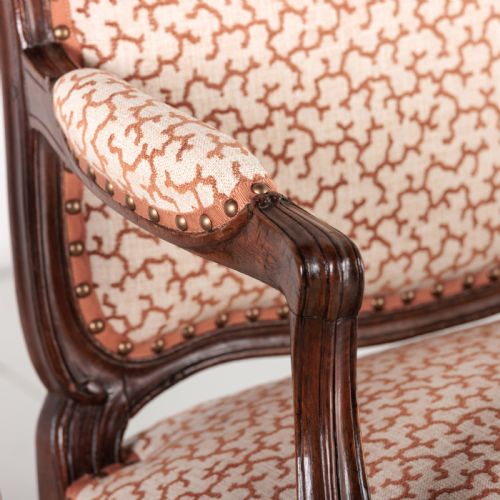 A PAIR OF LARGE SCALE 19TH CENTURY FRENCH FAUTEUILS - ADDITIONAL PHOTO 6