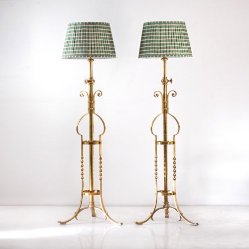 A PAIR OF BRASS SHIP LIGHTS CIRCA 1900
