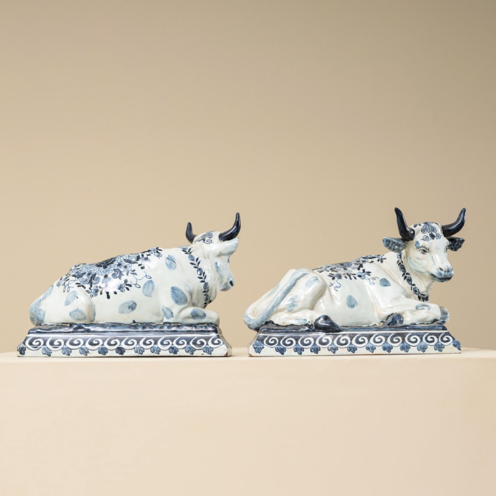 A Pair of 18th Century Delft Cows figurines View II