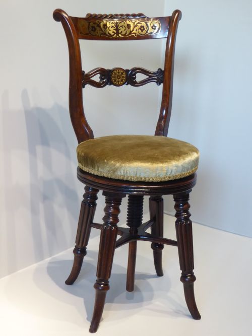 Regency Rosewood Revolving Musician Chair