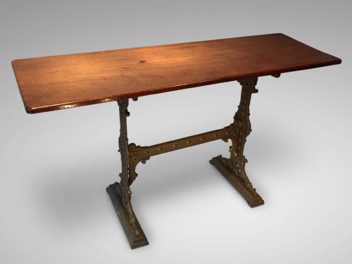 fig 1. 19th Century Mahogany Tavern Table