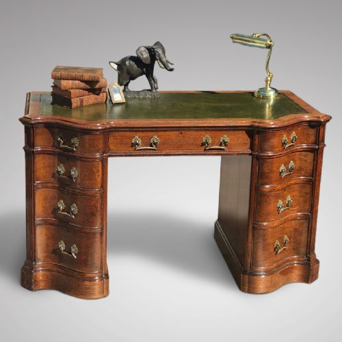 19th Century Oak Serpentine Front Pedestal Desk