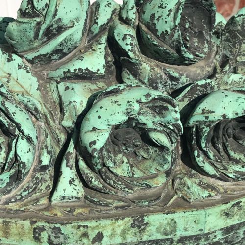 19TH CENTURY BRONZE SCULPTURE OF VASE OF ROSES - ADDITIONAL PHOTO 1