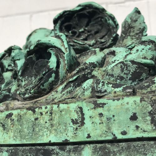 19TH CENTURY BRONZE SCULPTURE OF VASE OF ROSES - ADDITIONAL PHOTO 3