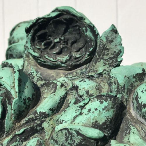 19TH CENTURY BRONZE SCULPTURE OF VASE OF ROSES - ADDITIONAL PHOTO 5