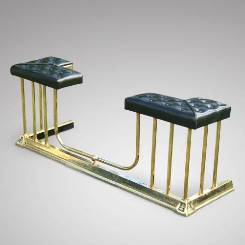 Extending Brass Club Fender
