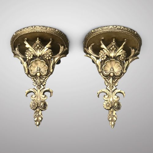 fig 1. PAIR OF  19TH CENTURY GILTWOOD AND GESSO WALL BRACKETS