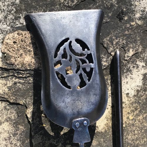 SET OF 3 19TH CENTURY POLISHED STEEL FIRE IRONS - ADDITIONAL PHOTO 2