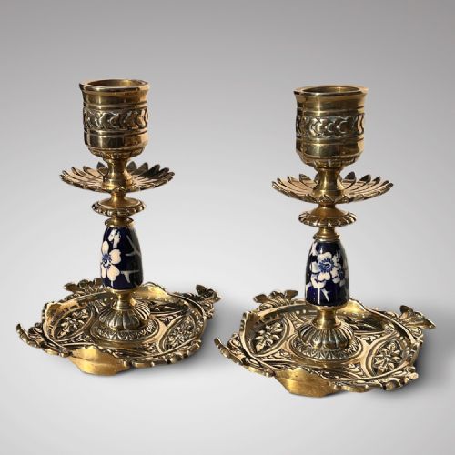 PAIR OF AESTHETIC MOVEMENT BRASS CERAMIC CANDLESTICKS - ADDITIONAL PHOTO 1