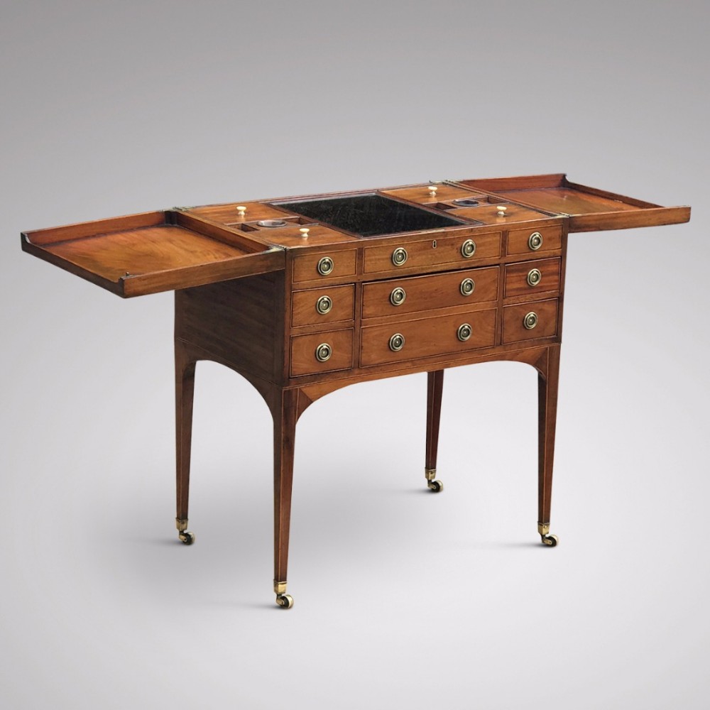 Superb George III Mahogany Dressing Chest