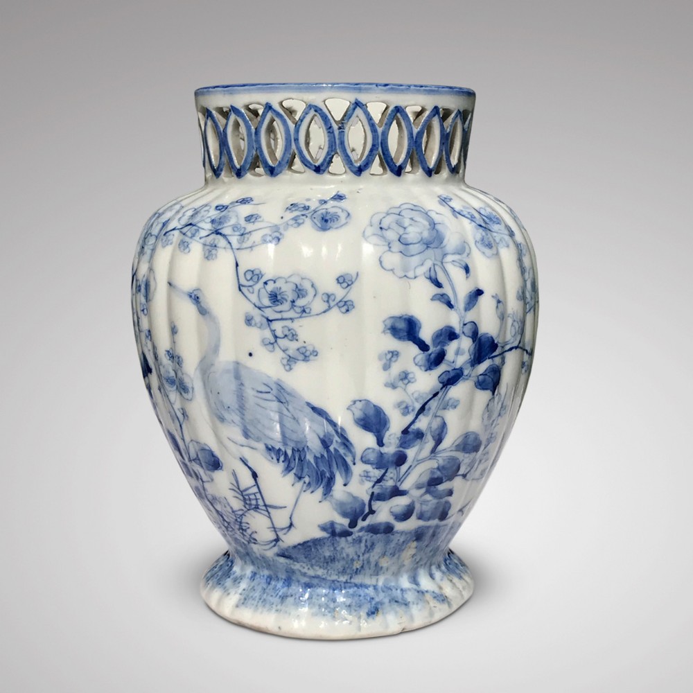 Early 20th Century Chinese blue and white lobed vase