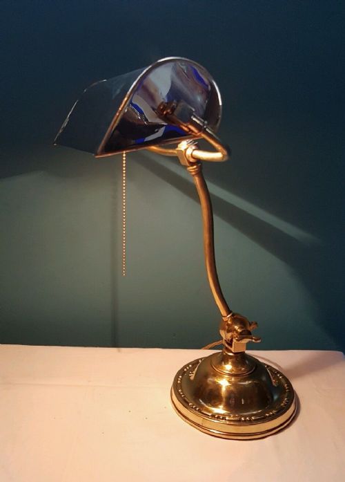 

Mouse Over Image to Zoom 

 C1910 Adjustable Brass Bankers Lamp