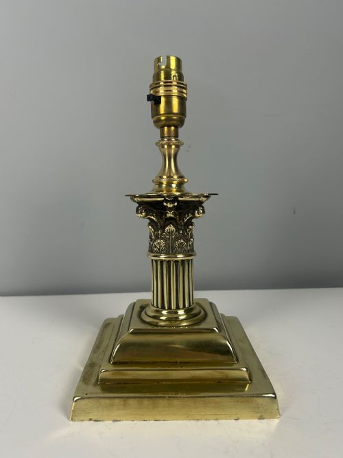 Stubby Victorian Brass Corinthian Column Table Lamp
