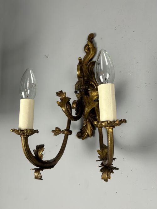 PAIR OF 19TH CENTURY FRENCH LARGE BRONZE ANTIQUE WALL LIGHTS - ADDITIONAL PHOTO 1