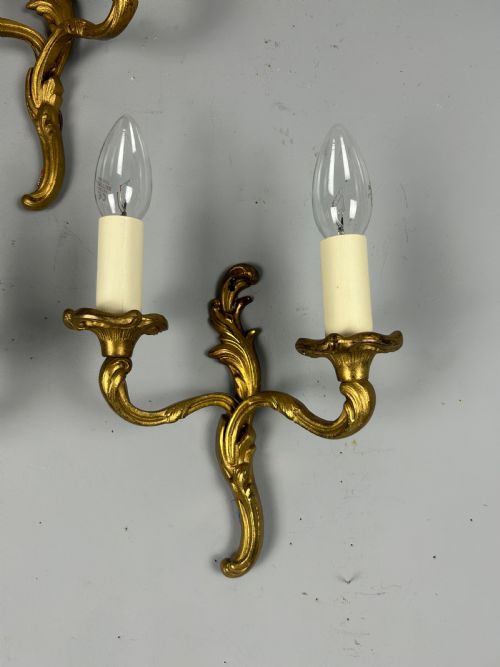 SET OF 3 SMALL FRENCH GILT BRASS ANTIQUE WALL LIGHTS REWIRED - ADDITIONAL PHOTO 3