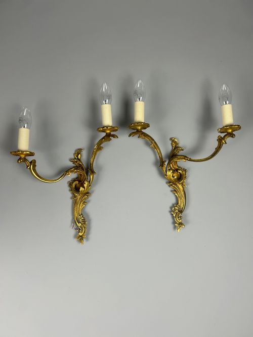PAIR OF FRENCH GILDED BRONZE ANTIQUE WALL LIGHTS REWIRED - ADDITIONAL PHOTO 6