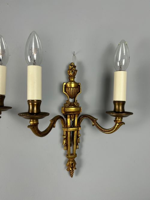 FRENCH PAIR OF GILDED ANTIQUE WALL LIGHTS - ADDITIONAL PHOTO 1