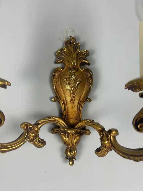 SET OF 3 FRENCH GILDED BRASS ROCOCO ANTIQUE WALL LIGHTS - ADDITIONAL PHOTO 4