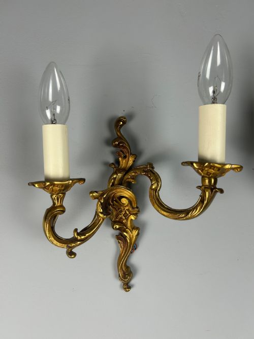 FRENCH PAIR OF GILDED BRONZE ANTIQUE WALL LIGHTS - ADDITIONAL PHOTO 8