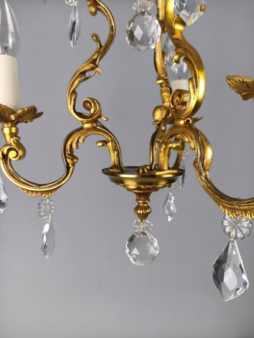 FRENCH GILT BRASS CRYSTAL TRIPLE LIGHT ANTIQUE CHANDELIER - ADDITIONAL PHOTO 9