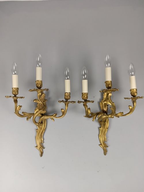 PAIR OF ANTIQUE FRENCH GILDED BRONZE ROCOCO TRIPLE ARM WALL SCONCES LIGHTS REWIRED - ADDITIONAL PHOTO 2