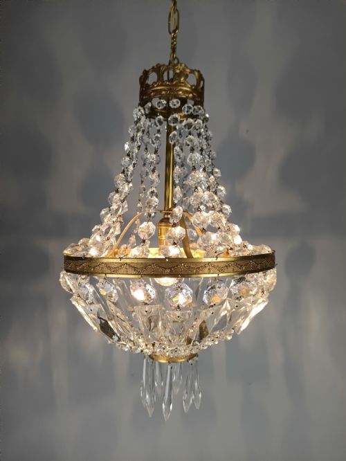FRENCH CUT GLASS CRYSTAL TENT AND BAG CHANDELIER - ADDITIONAL PHOTO 3