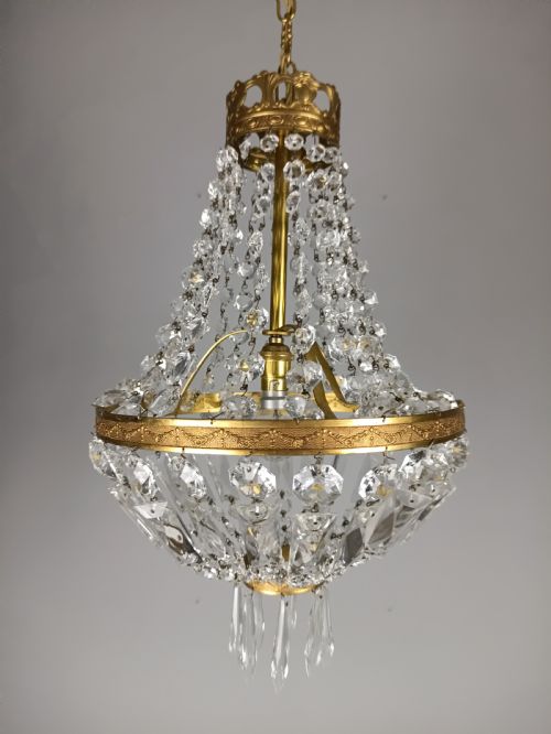 FRENCH CUT GLASS CRYSTAL TENT AND BAG CHANDELIER - ADDITIONAL PHOTO 4