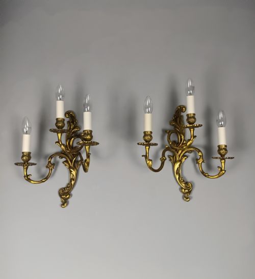 PAIR OF ANTIQUE FRENCH GILDED BRASS TRIPLE ARM WALL LIGHTS ORNATE ROCOCO SCONCES REWIRED READY TO INSTALL