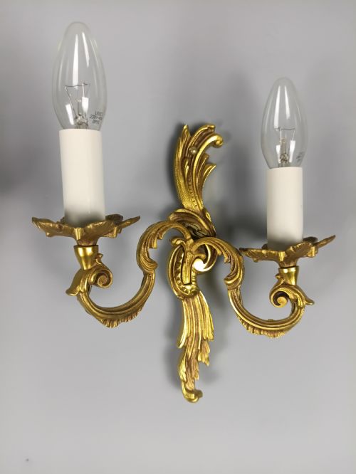 PAIR OF GILDED TWIN ARM ANTIQUE WALL LIGHTS - ADDITIONAL PHOTO 1
