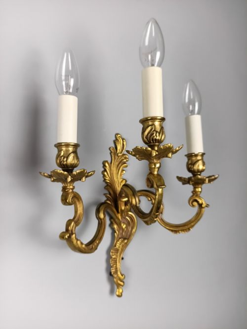 PAIR OF FRENCH ANTIQUE TRIPLE ARM ROCOCO GILDED BRONZE WALL LIGHTS - ADDITIONAL PHOTO 4