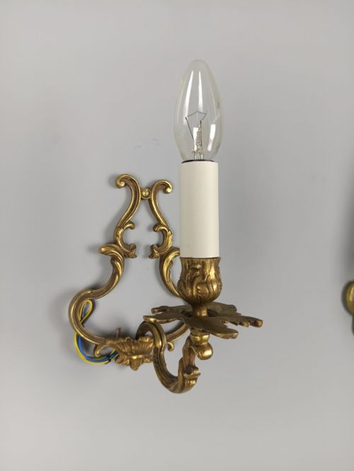 PAIR OF FRENCH ANTIQUE SINGLE ARM ROCOCO GILDED BRONZE WALL LIGHTS - ADDITIONAL PHOTO 2