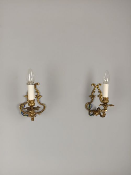 PAIR OF FRENCH ANTIQUE SINGLE ARM ROCOCO GILDED BRONZE WALL LIGHTS - ADDITIONAL PHOTO 5