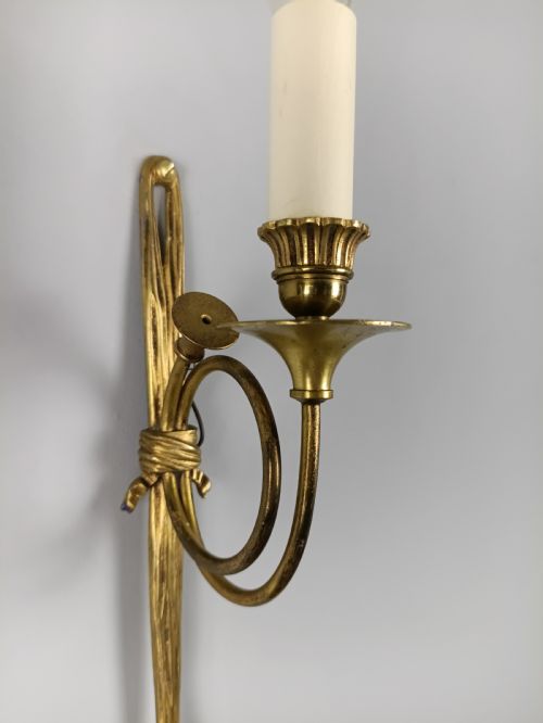 SINGLE FRENCH ANTIQUE SINGLE ARM LOUIS XVI GILDED BRASS WALL LIGHT - ADDITIONAL PHOTO 2