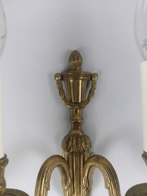 SET OF 4 FRENCH ANTIQUE TWIN ARM GILDED BRASS GILDED BRASS WALL LIGHTS - ADDITIONAL PHOTO 2