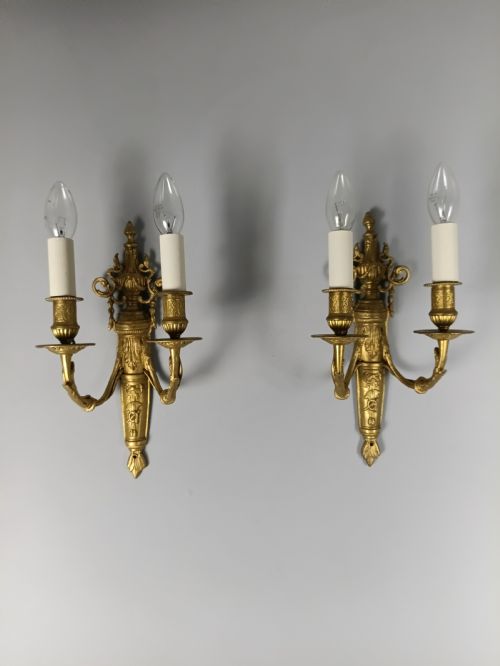 PAIR OF FRENCH 19TH CENTURY ANTIQUE TWIN ARM GILDED BRASS GILDED BRASS WALL LIGHTS