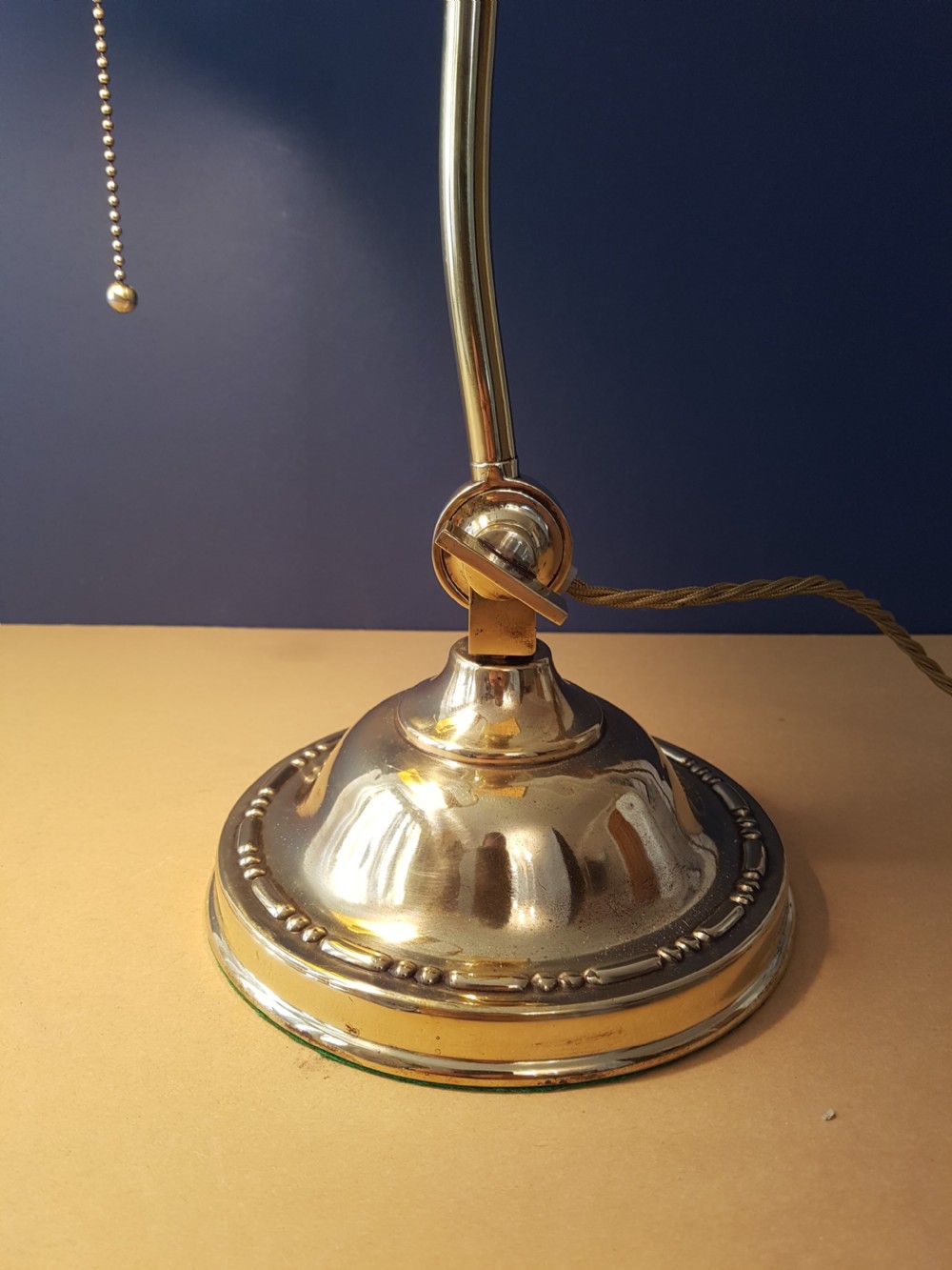 c1920 Polished Brass Bankers Lamp with Original Pull Switch View V