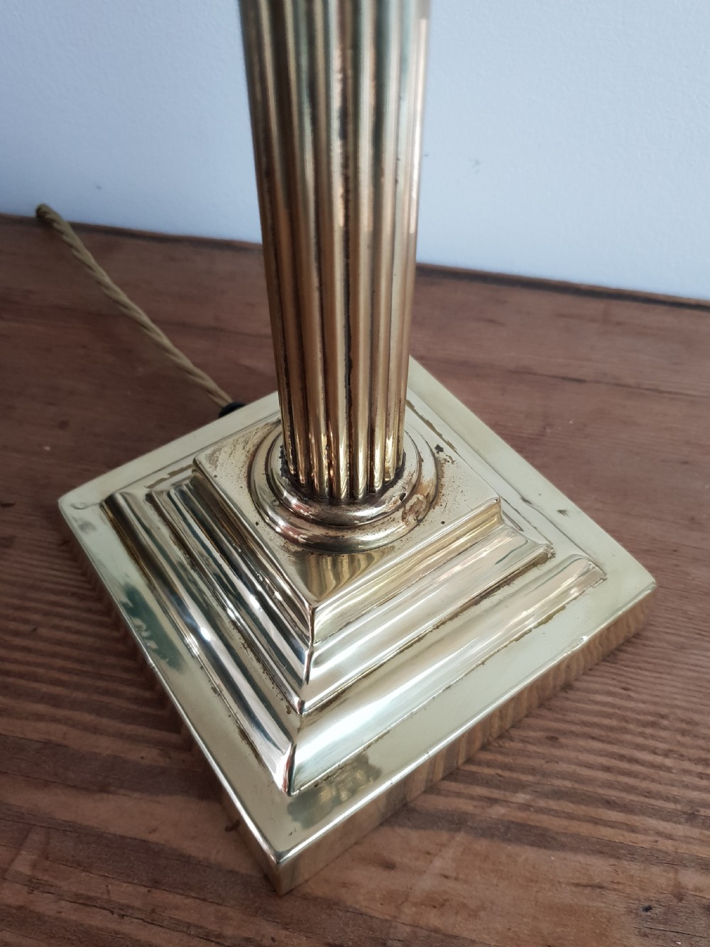 c1910 Brass Corinthian Column Table Lamp, Rewired and PAT tested  View VII
