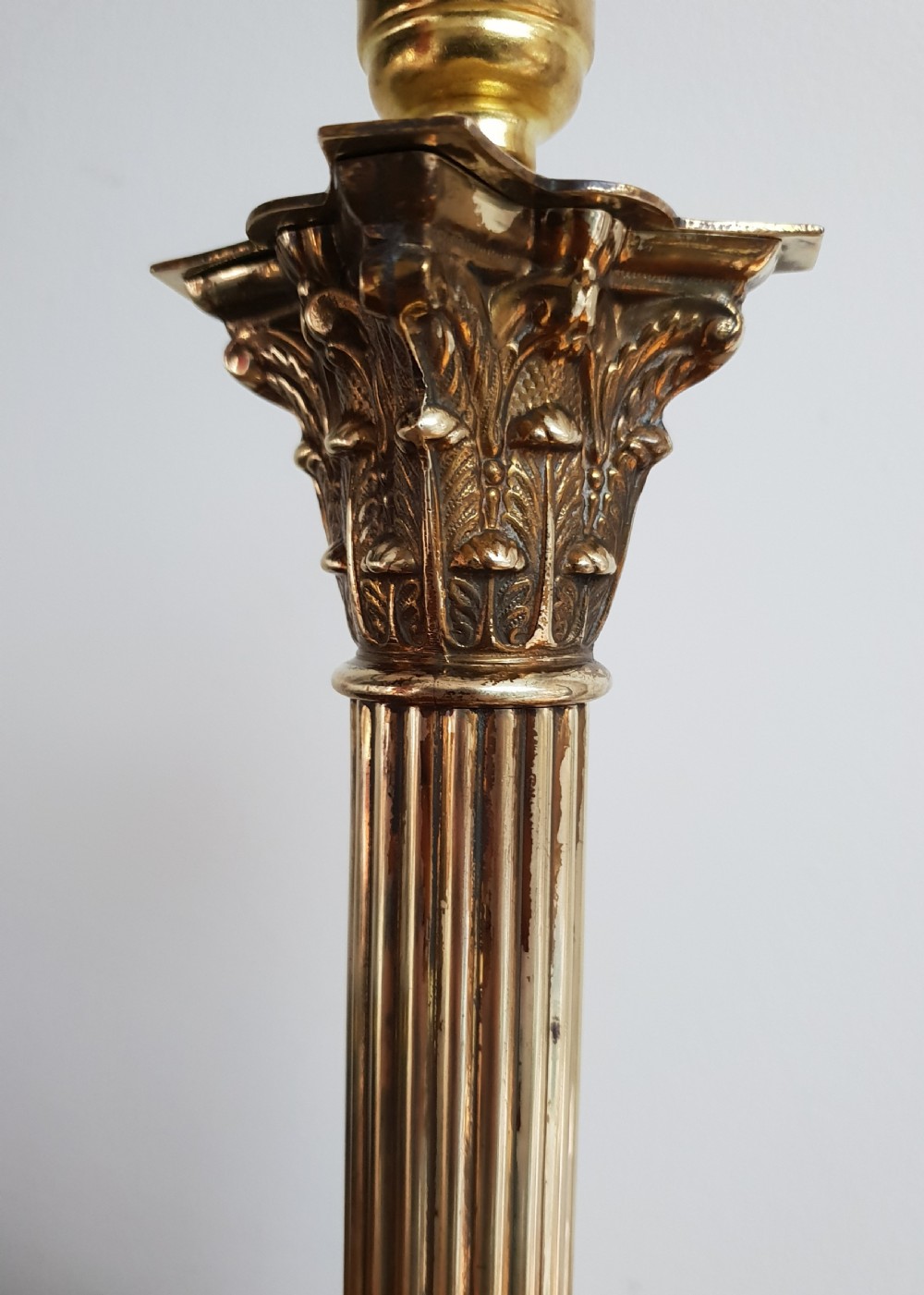 c1910 Brass Corinthian Column Table Lamp, Rewired and PAT tested  View VIII