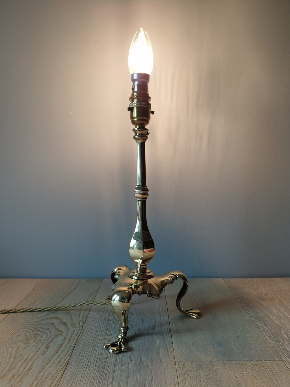 Faraday & Son Pullman Brass Table Lamp, Rewired and PAT tested  View VI