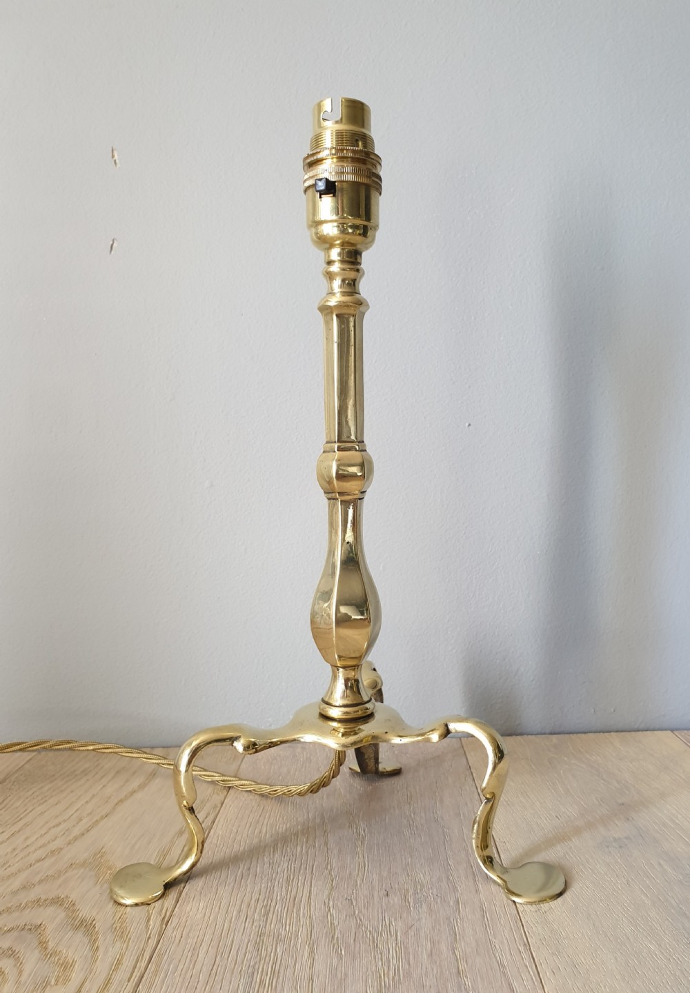 Brass Pullman Table Lamp, one of a collection. Rewired and PAT tested  View VI