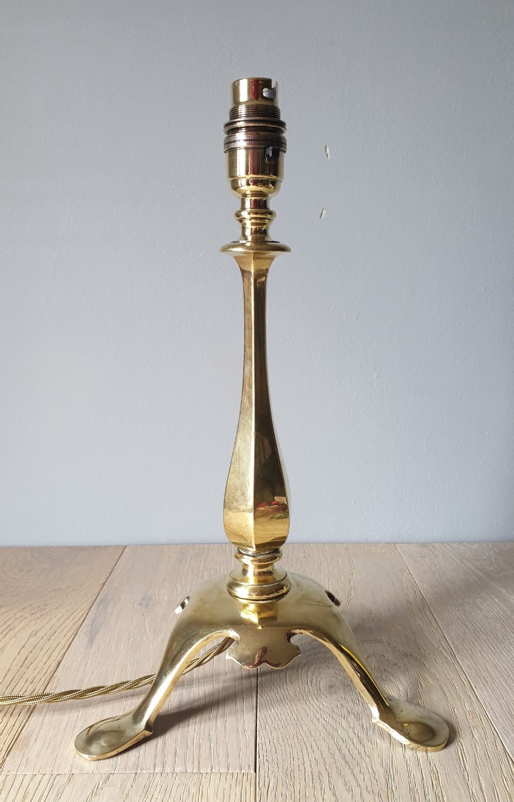 High Quality Pullman Table Lamp, Rewired and PAT tested  View V