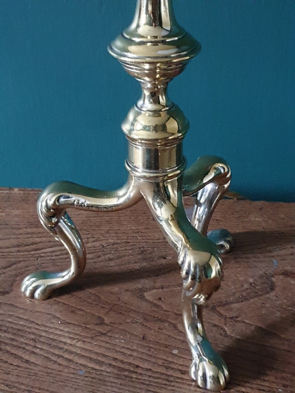 High Quality Victorian Cast Brass Pullman Table Lamp with Registration Mark, Rewired and PAT tested  View IV
