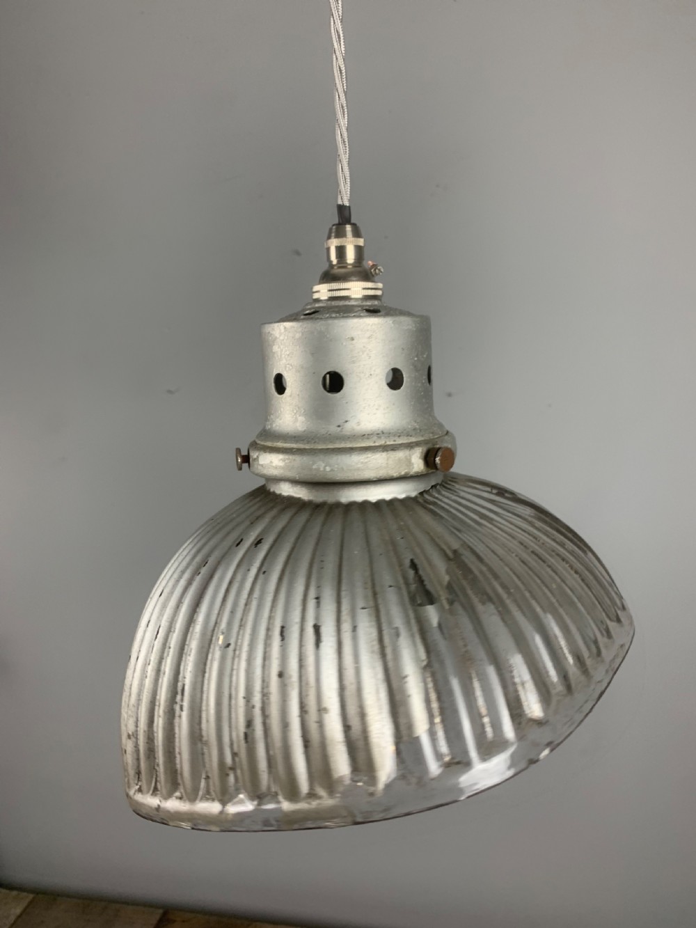 Gecoray 1930s Industrial Mercury Pendant Ceiling Light, Original Shade, Rewired View VIII
