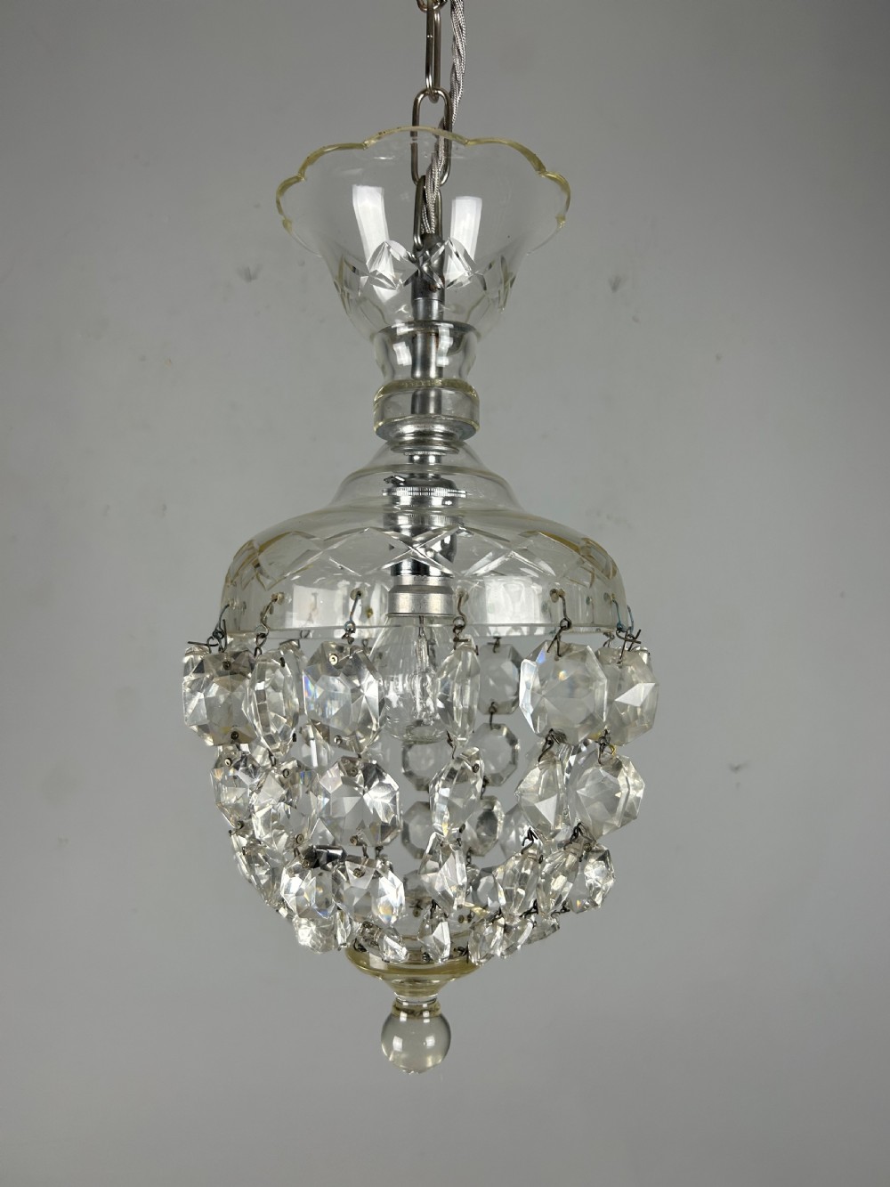 Lustre Chandelier Ceiling Light, Rewired  View IX