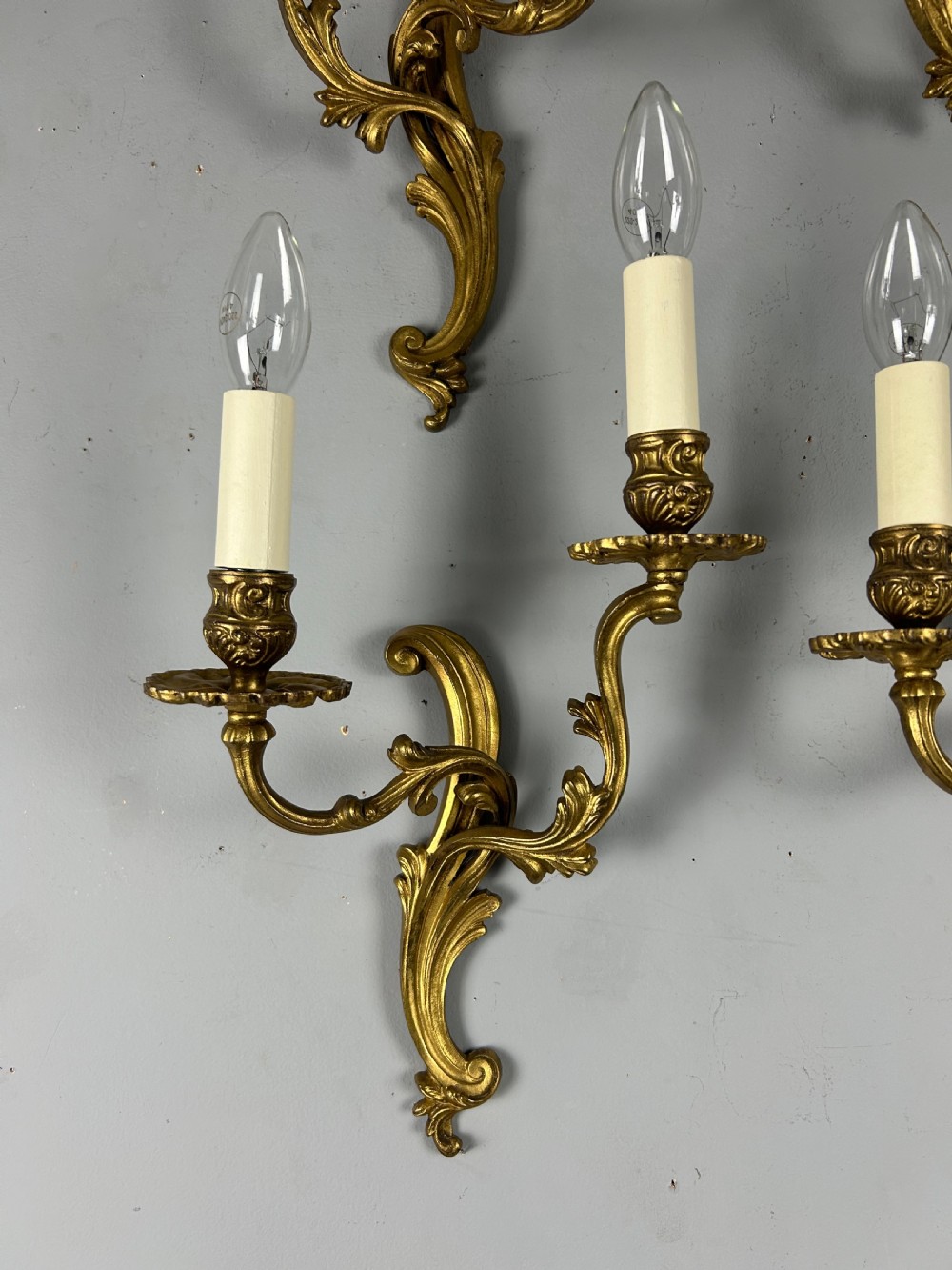 Set Of 4 French Gilded Twin Arm Antique Wall Lights View VIII